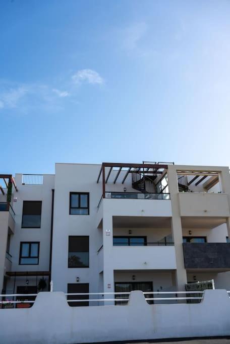 Pueblo Majorero: Luxury Apartment with Terraces, Pools & Beach Access Caleta De Fuste Exterior photo